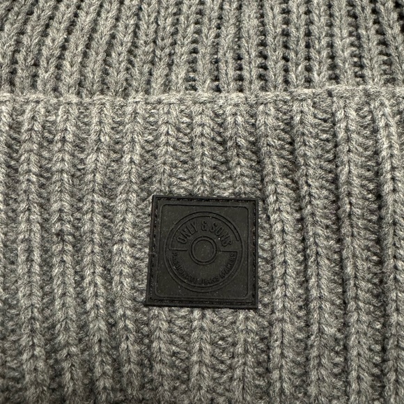 Only & Sons Grey Beanie - Picture 2 of 2